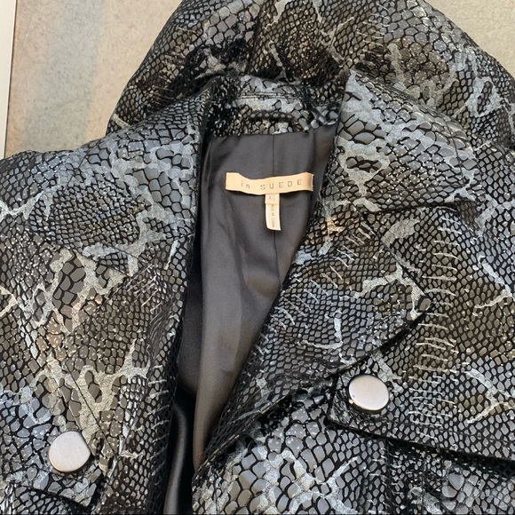 100% Leather Snake Print Jacket - Picture 3 of 5